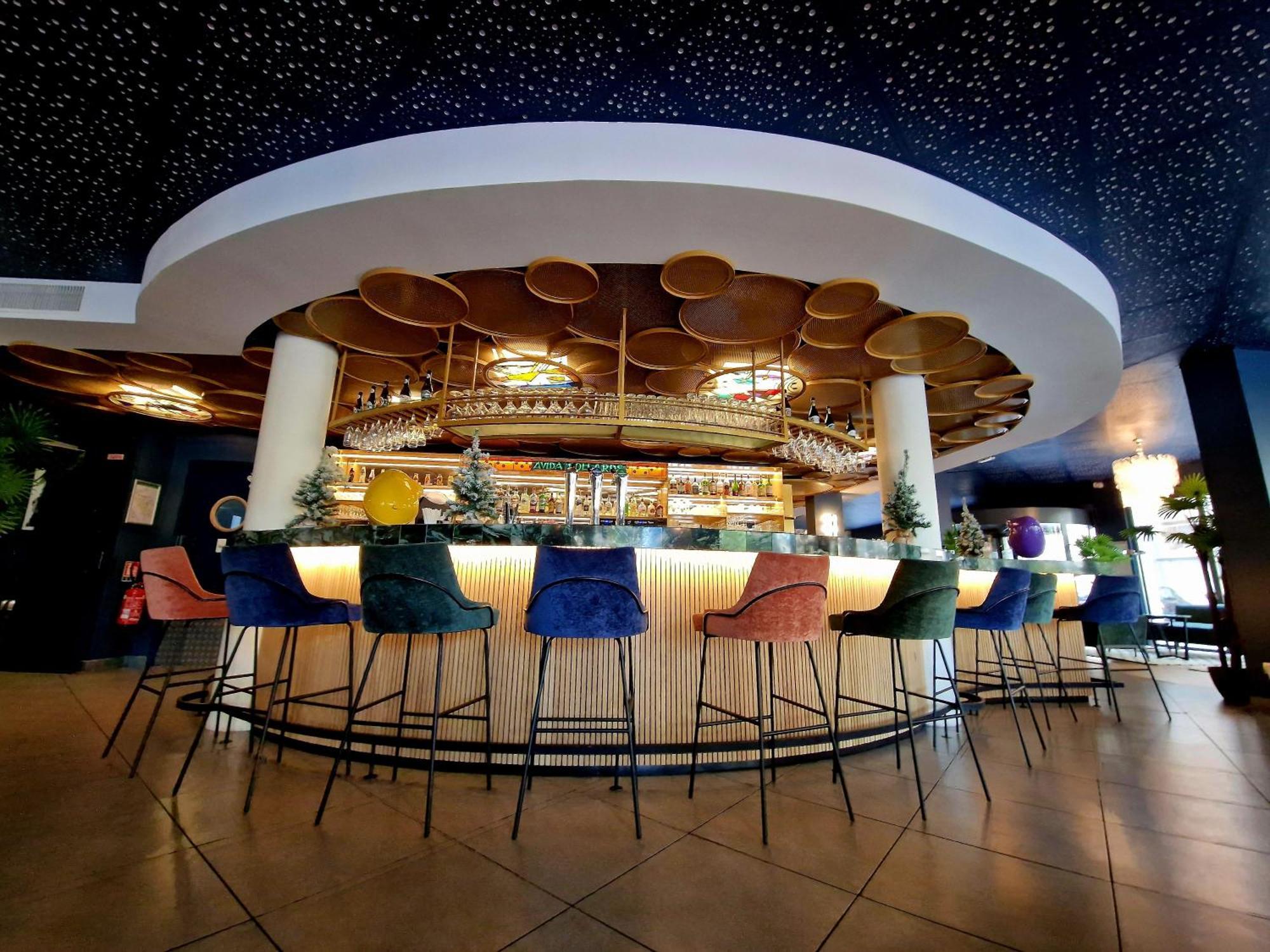 Dali Hotel Perpignan - Restaurant Exterior foto